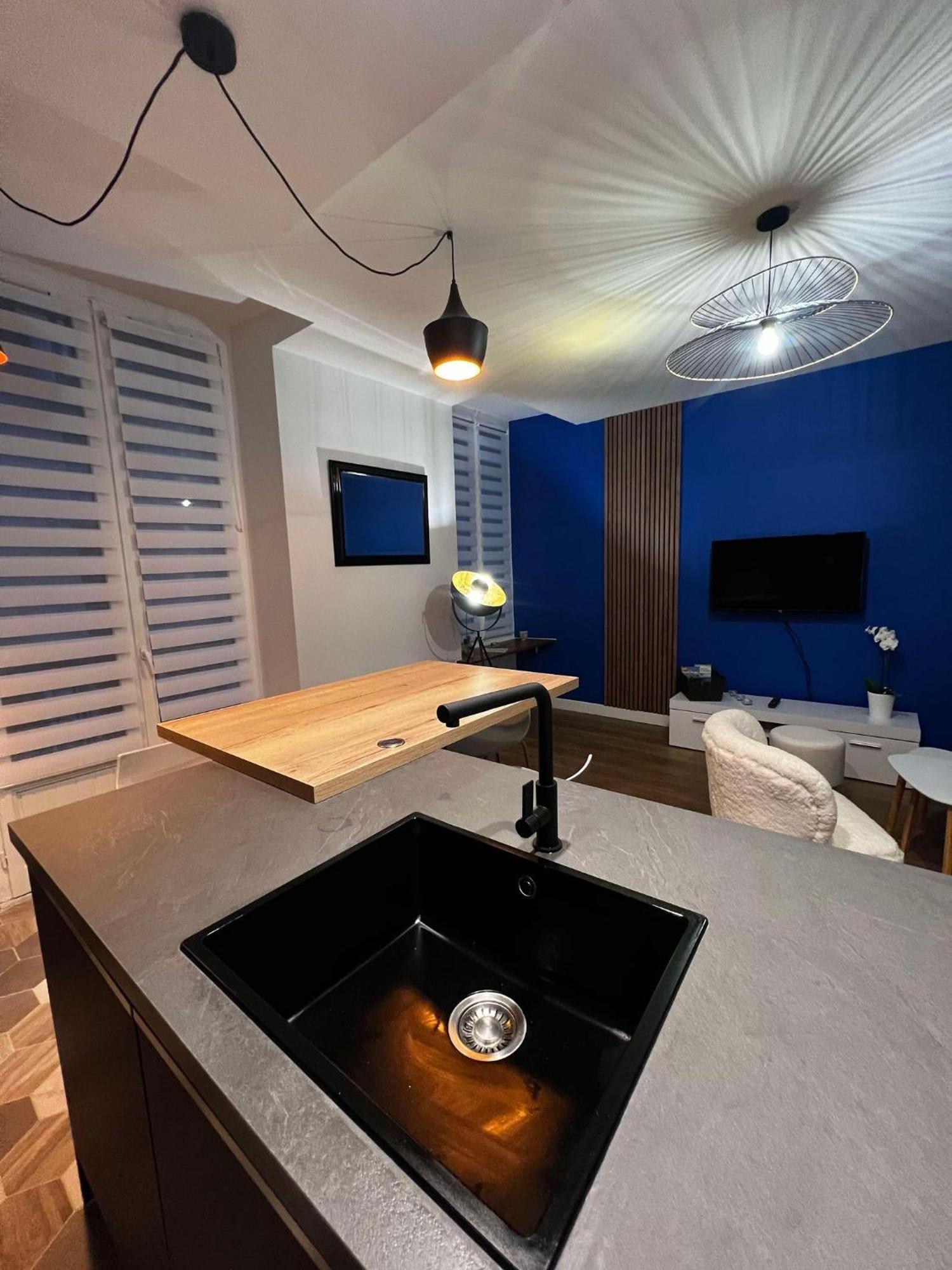Appartement Le Flamboyant - Wifi - Central - Cosy Aix-les-Bains Bagian luar foto