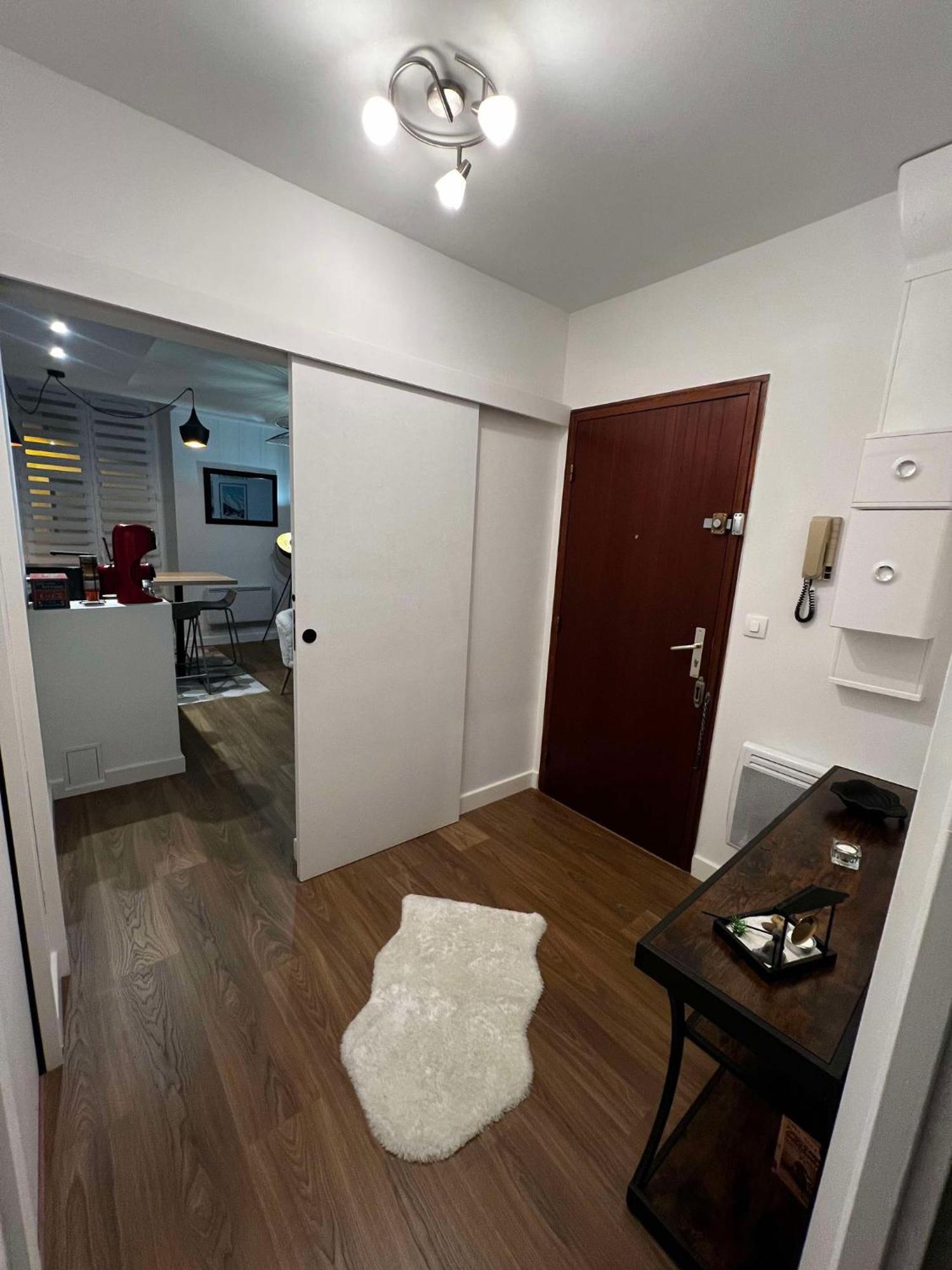 Appartement Le Flamboyant - Wifi - Central - Cosy Aix-les-Bains Bagian luar foto